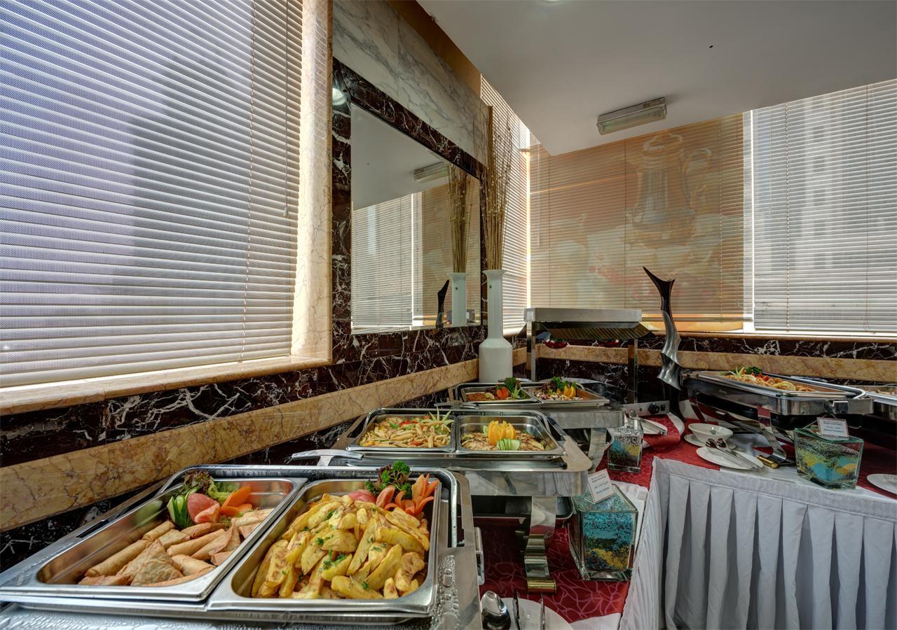 Sharjah Palace Hotel Dış mekan fotoğraf
