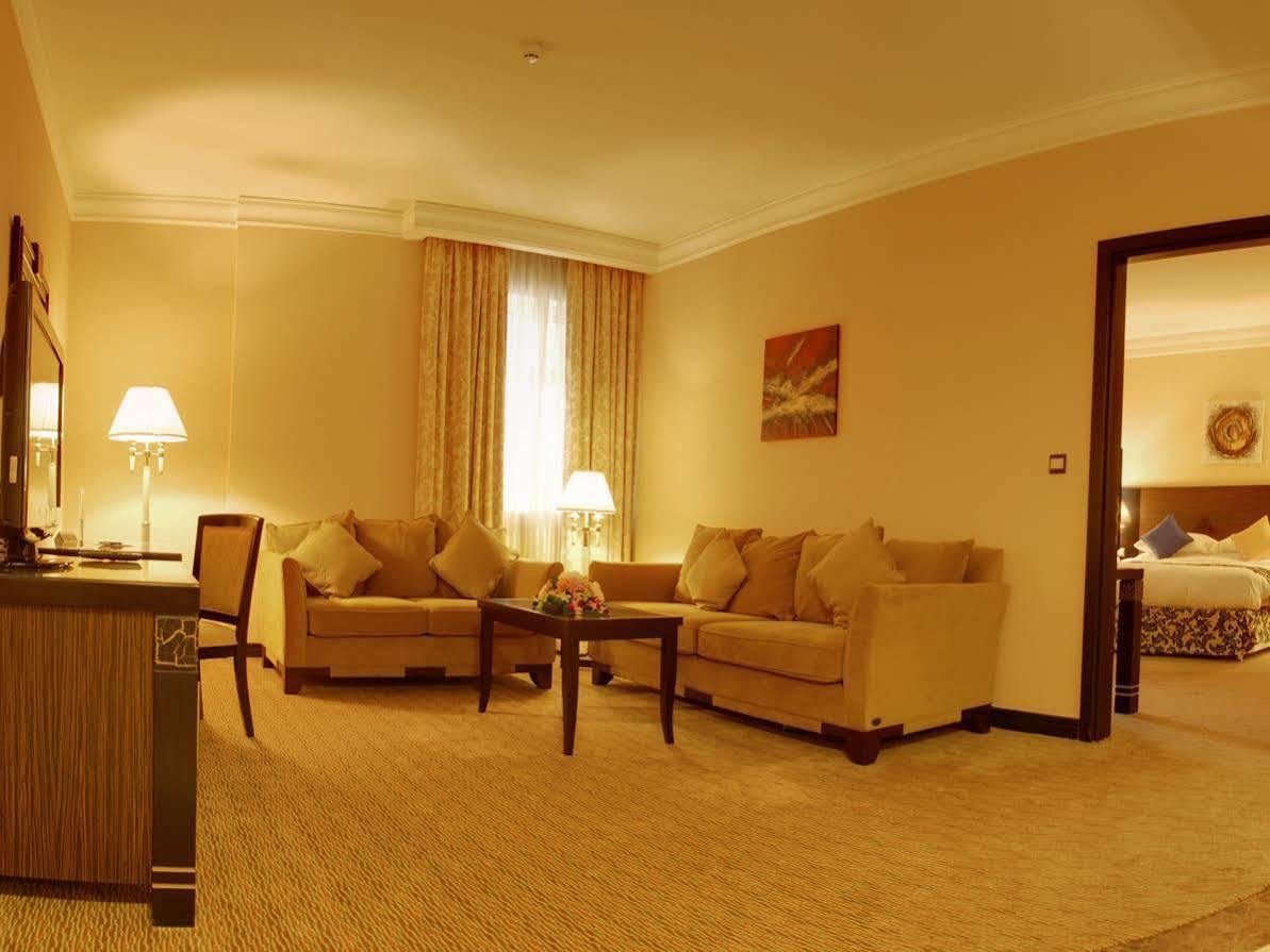 Sharjah Palace Hotel Dış mekan fotoğraf